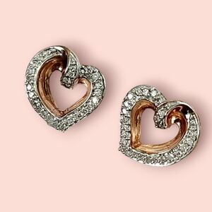 10K Rose gold Diamond Heart ❤️  Stud Earring